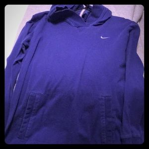 NIKE lightweight long sleeve shirt